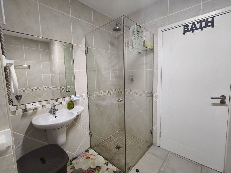 3 Bedroom Property for Sale in Paradise Beach Eastern Cape
